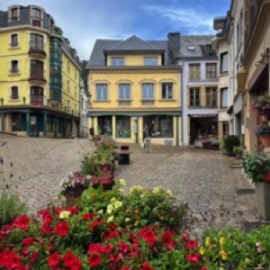 La citadelle de Montmédy, la ville belge de Bouillon et l'inévitable château de Sedan.#ardennes #belgium #meuse